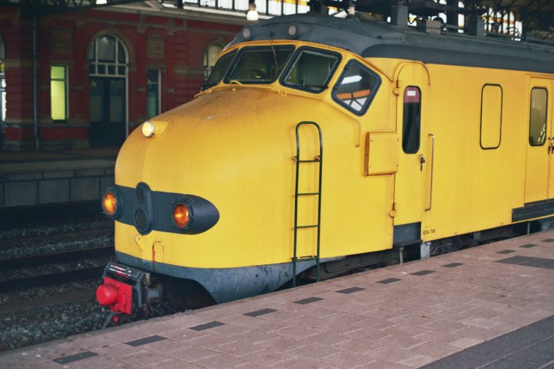 de7664.jpg